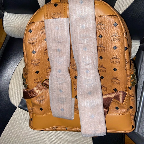 Mcm Backpack - Picture 2 of 2